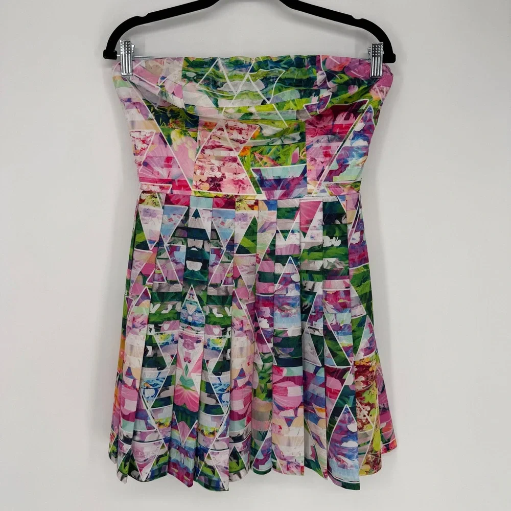 AMANDA UPRICHARD‎ STRAPLESS MINI DRESS GEOMETRIC PLEATED MEDIUM FLASHY CHIC